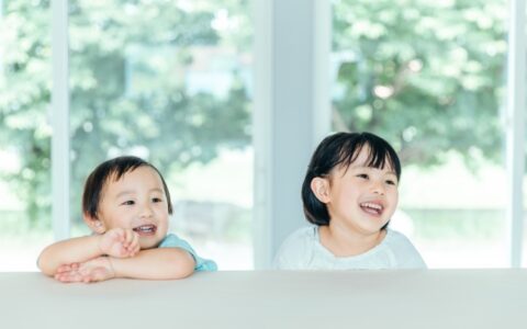 子供の歯科矯正は何歳から？メリットやタイミングをご紹介